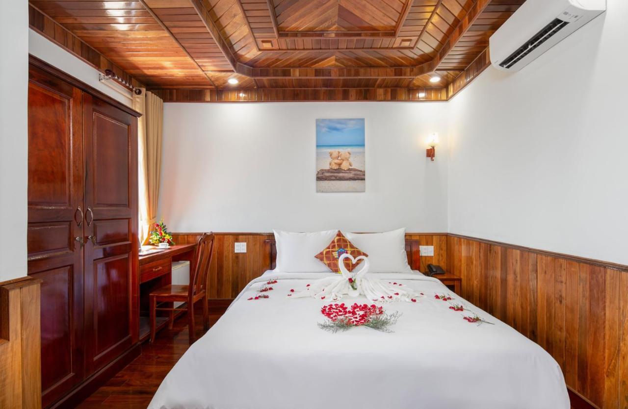 Khach San Pham Gia Da Nang Hotel Екстериор снимка